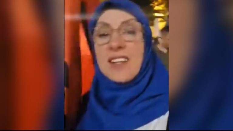 Spikerica e Iranit / Ikballe Huduti në protestat e Tiranës, kërkon dorëheqjen e Edi Ramës