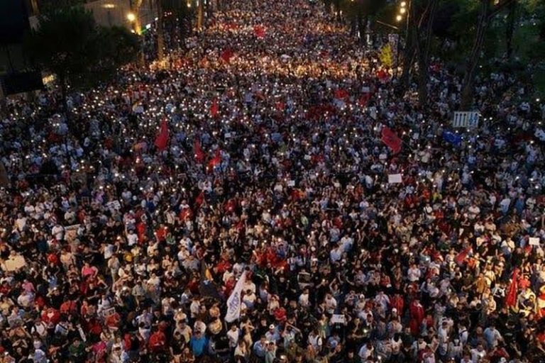 Projekti lulsoz i Kushner përplaset me pakënaqësinë shqiptare
