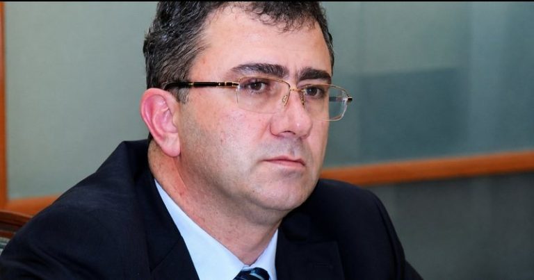 Strasburgu i jep të drejtë Ferdinand Elezit: Gjykata Europiane rrëzon shkarkimin nga vetingu