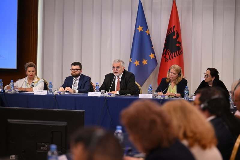 Ministri Gogu: “Pyetja nuk është më nëse institucionet ekzistojnë, por nëse ato funksionojnë për qytetarin”