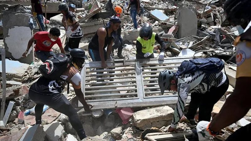 Të paktën 920 viktima deri tani, Venezuela përballet me bilanc tragjik pas tërmeteve