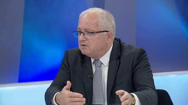 “Më quajnë tradhtar e sigurims”, Spaho shpërthen ndaj demokratëve: Rama nuk ikën se duan flamingot!
