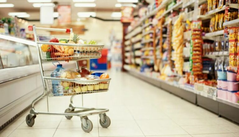 Studimi: Produktet e njëjta në markete në Shqipëri janë 83% më të shtrenjta se në Europë