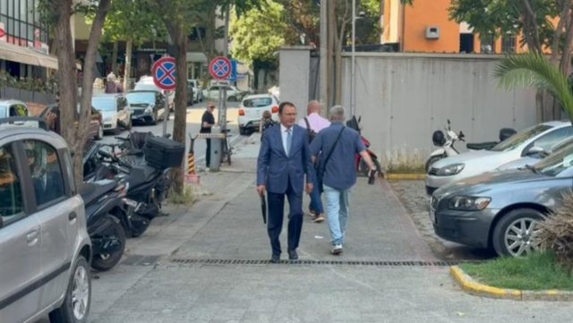 “Doktor, e japim 80% me letra me vlerë”/ Ish ministri i Ekonomisë, Genc Ruli dëshmon sot për dosjen “Partizani”