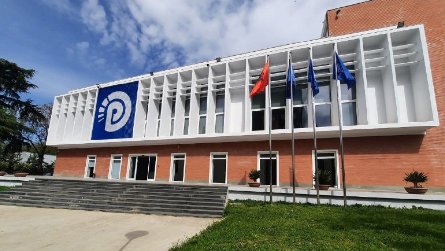PD dorëzon në Kuvend shfuqizimin e 4 ligjeve, kërkon dorëheqjen e Ramës