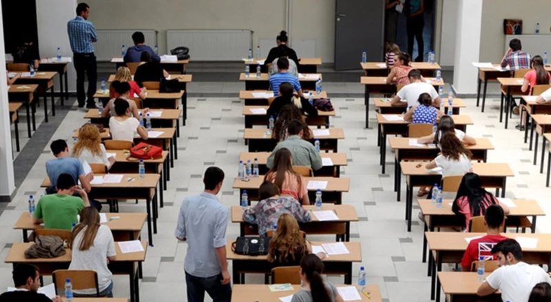 Matura Shtetërore, mbi 26 mijë maturantë sot në provimin e Gjuhës Shqipe dhe Letërsisë