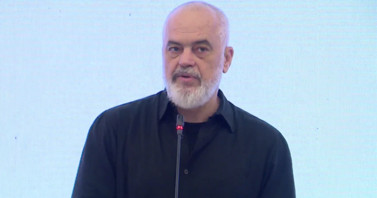 Rama: Resortet në Shqipëri nuk bëhen për shumë të pasurit dhe punonjës nga Bangladeshi