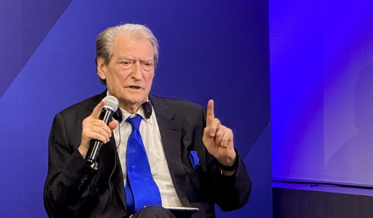Konferenca e PPE/ Berisha: Shqipëria në krizë, nevojitet qeveri kujdestare