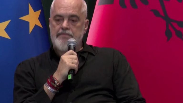 Investimi në Zvërnec, Rama me gazetarët e huaj: E di shumë mirë shijen e gjakut kur protestat ndodhin në mjedis jo të lirë. Kërkojnë anulimin e projektit, por s’ka projekt
