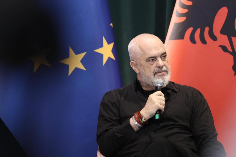 “Ajatallohët i bashkohen zyrtarisht protestës”, Rama replika me zëdhënësin e Ministrisë së Jashtme iraniane: S’marrim leksione nga një regjim që shtyp popullin e vet