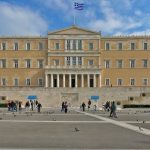 “Të kthehen emigrantët” – Greqia ashpërson ligjin për emigracionin, ‘plas’ debati në parlament