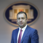 Premtoi se do vidhte me lezet/ Eduard Shalsi me 6 shtëpi dhe 2 garazhe në Tiranë, dyshime mbi të ardhurat e gruas së dytë