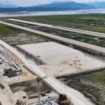 Pikëpyetje mbi financimin e Aeroportit të Vlorës: Kredia 100 milionë euro dhe transparenca e munguar e investitorëve