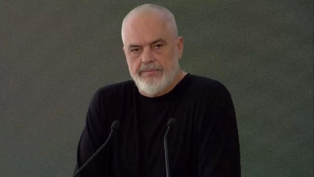 Përplasja në protestën para Kuvendit, reagon Rama: Dhuna, e vetmja gjë që mund të prodhojë korja e zezë e dështakëzemërakëve