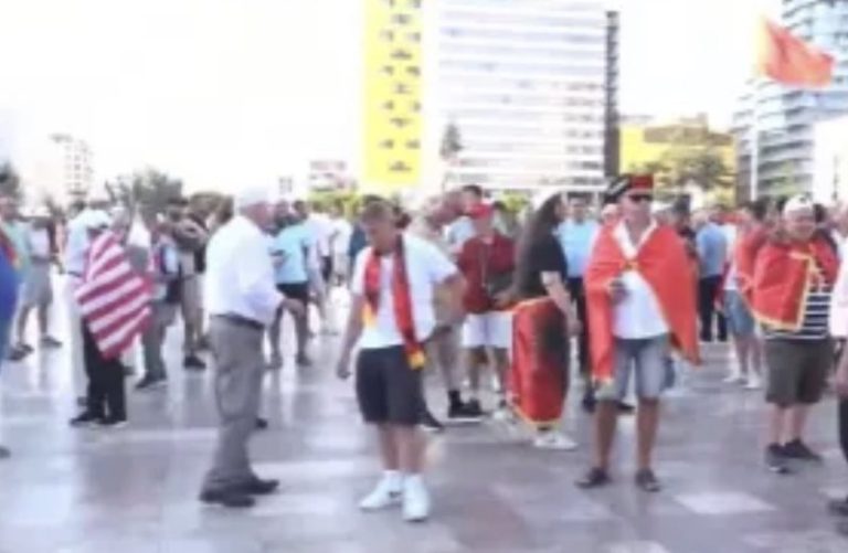 Dita e 36-të e protestës, nis grumbullimi i qytetarëve në sheshin “Skënderbej”