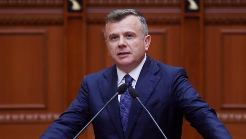 “Maskohen si shqiponja diaspore”, Balla nxjerr zbuluar dy protestuesit: Janë arrestuar me 11 mijë doza drogë