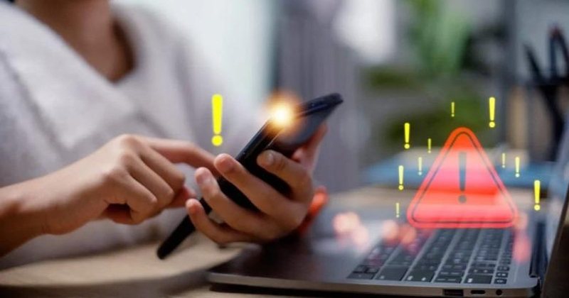 AKSK paralajmëron qytetarët: Kujdes nga email-et dhe SMS-të mashtruese në emër të bankave dhe Postës 