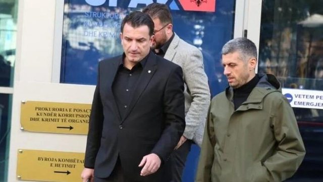 Vendimi gjykatës/ Veliaj jep ‘OK’: Alban Dokushi rikthehet në detyrë si sekretar i Përgjithshëm i Bashkisë së Tiranës!