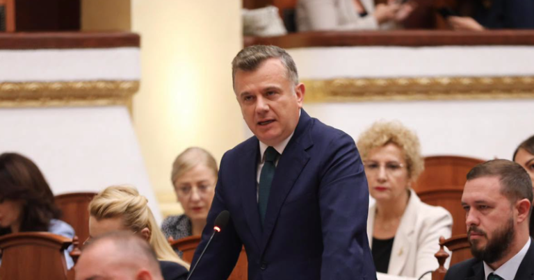 Balla i përgjigjet publikisht letrës anonime: S’kam kërkuar kurrë largimin e një Hoxhe apo Myftiu! Nëse keni prova, bëjini publike