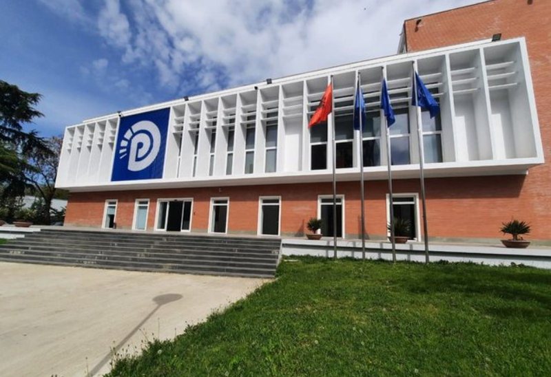 Deklarata e ministres serbe, PD kërkon shpalljen “non grata” të Snezhana Paunoviç dhe paditjen për nxitje të gjenocidit