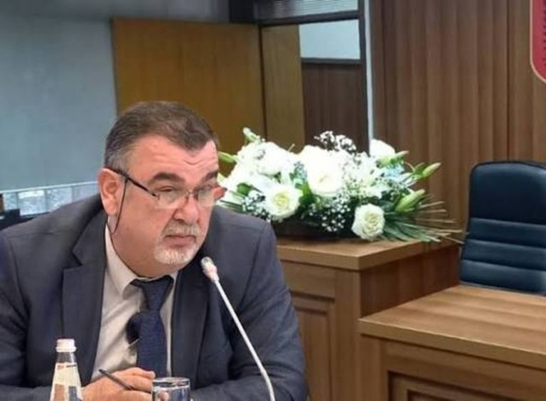 Zgjaten hetimet për vrasjen e gjyqtarit Kalaja, avokati i Shkambit kundërshton statusin “Dëshmor i Atdheut”