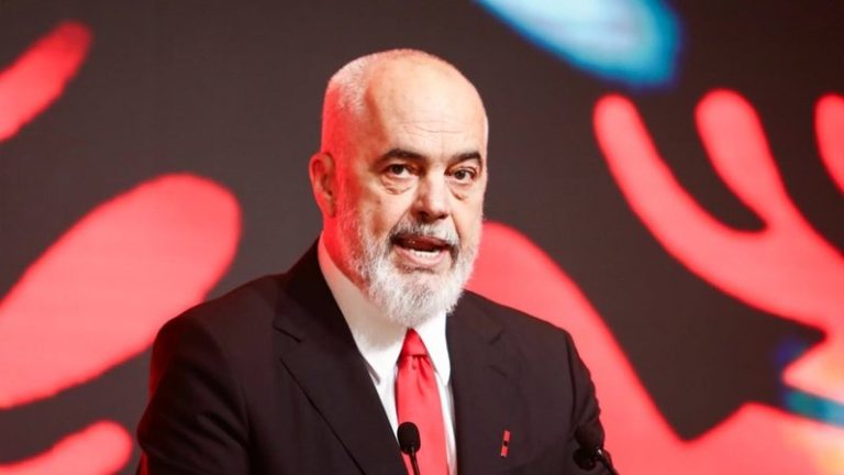 “Drejtësia nuk duhet të shohë majtas apo djathtas,” Rama për BBC: S nuk do të kontribuojë vetëm me reforma, por duke i dhënë lëkurën e vet vendit