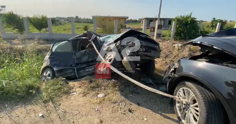Aksident i rëndë në aksin Çermë-Divjakë, një viktimë dhe 5 të plagosur