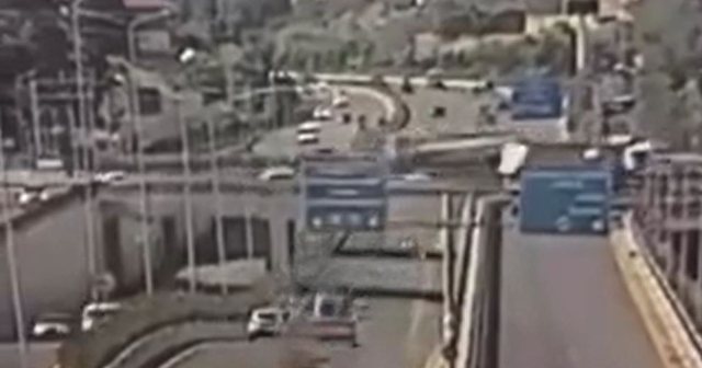  Video-ja tronditëse e aksidentetit tek TEG-u: Betonierja me shpejtësi skëterrë merr para “Audin” dhe bie në nënkalim