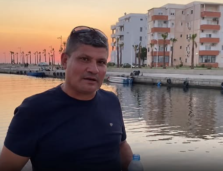 Plagosi me thikë kushëririn, 60-vjeçari i njohur në “TikTok” si “Izet Pantera”