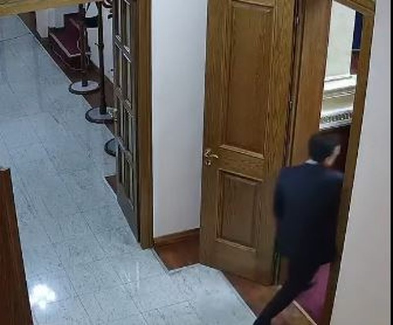 “Vesi del me shpirtin”/ Shehaj vodhi dokumentin sekret në Kuvend, Rama: Uroj po nuk shpresoj që prokuroria t’i tregojë vendin