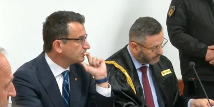 Dështon sërish seanca, shtyhet për në shtator gjyqi ndaj Veliajt