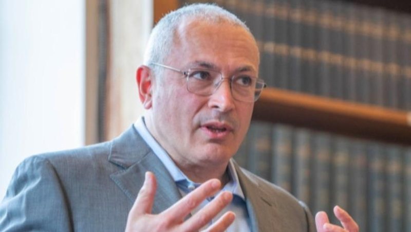 Disidenti rus Mikhail Khodorkovsky: Putini është peng i shërbimeve sekrete! Tani ai dëshiron ta riemërtojë pushtimin e Ukrainës si ‘luftë popullore’