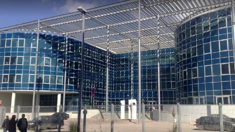 Dosja ‘Veliaj’/ Bashkëpunëtorja e drejtësisë, Kondakçiu kërkon pafajësinë në GJKKO! Të pandehurit e tjerë marrin kohë për mbrojtjen, shtyhet seanca