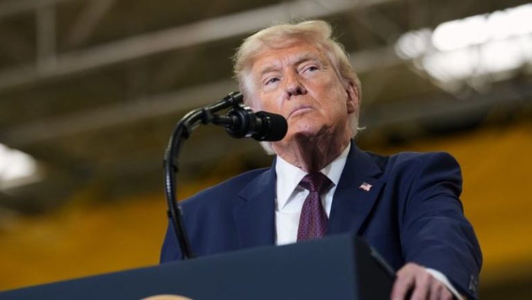 Trump heq dorë nga taksa 20% për transportin detar: Ngushtica e Hormuzit është e hapur për të gjithë, përveç Iranit