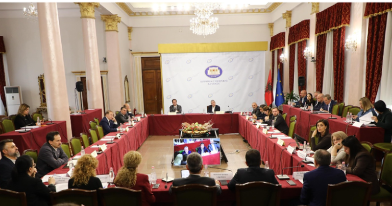 Shtyhet deri në nëntor puna e Komisionit të Posaçëm për Reformën Zgjedhore