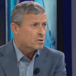 Humbja e kapacitetit për gjykim moral në opozitë është vrastare