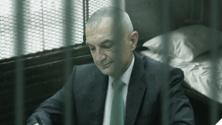 Prokuroria nuk nisi hetimet për kallëzimin e Metës ndaj punonjësve të burgut 313, ish-presidenti ankimon vendimin në Gjykatën e Tiranës