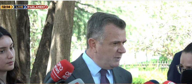 Balla: Urdhëruesi i vrasjeve të 21 janarit, Sali Berisha të merret i pandehur dhe të vendoset para drejtësisë