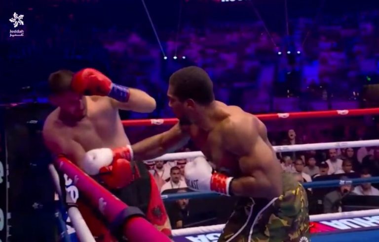 Kristian Prenga nuk ia del ndaj Anthony Joshua, britaniku fiton me nokaut